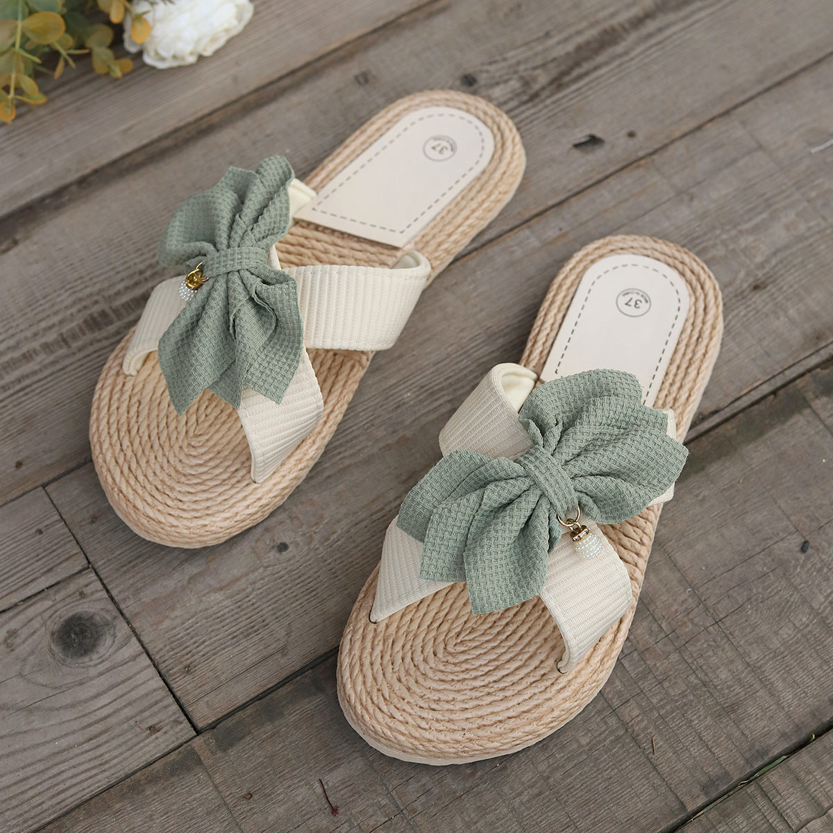 Petal Charm Woven Sandals