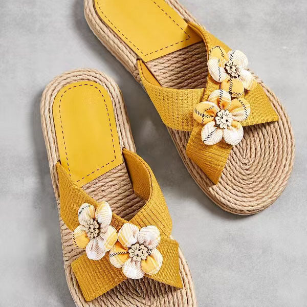 Small Daisies Woven Sandals